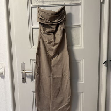 Langes Kleid