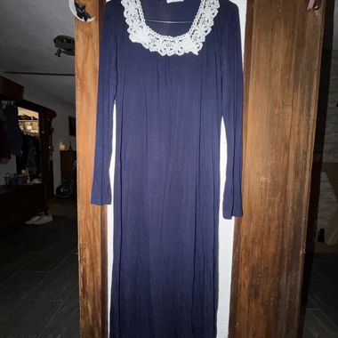 Navy Maxi Dress mit Spitze