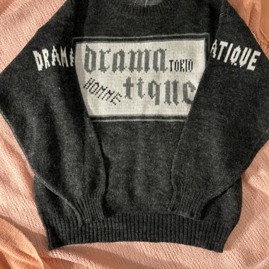 Dramatique-Strickpullover