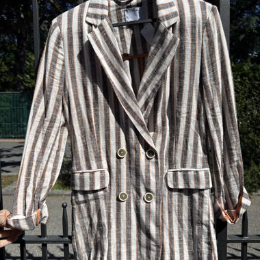 Gestreifter Doppelreihiger Blazer