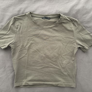 T-shirt corta beige Zara