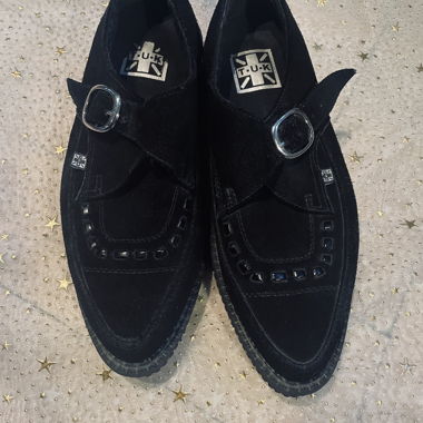 Pointed Creeper black