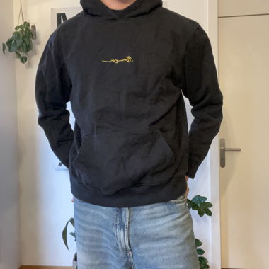 BLACK HOODIE
