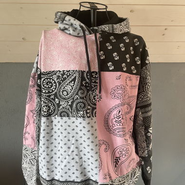 Gemusterter Kapuzenpulli 