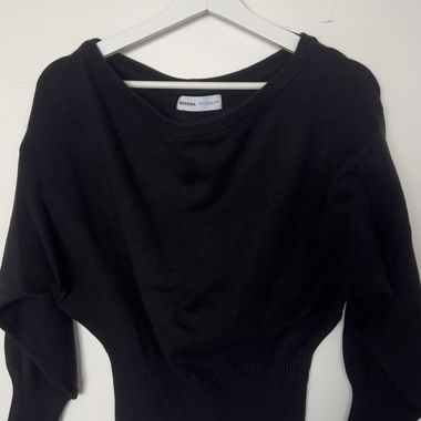 Bershka schwarzer Pullover