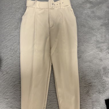 Zara beigefarbene Stoffhose