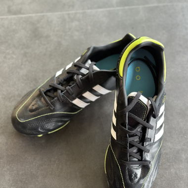 Fussball-Noppenschuhe