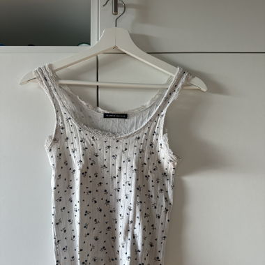 Brandy Melville top
