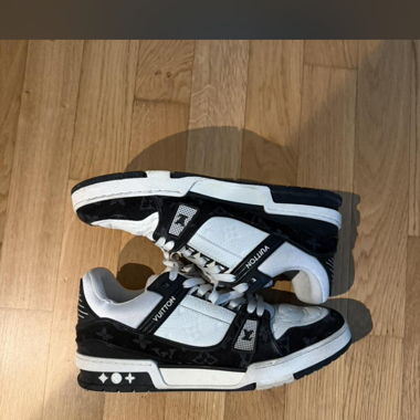 Baskets taille 42