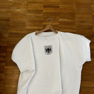 Yeezy Vultures shirt