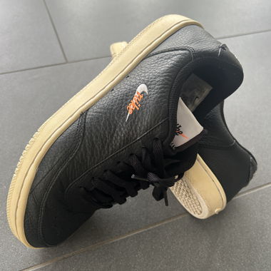 Nike Leather Sneakers