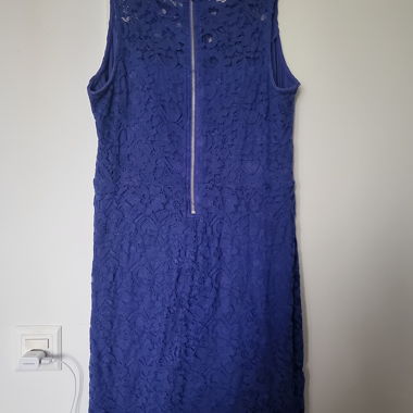 Sleeveless dress
