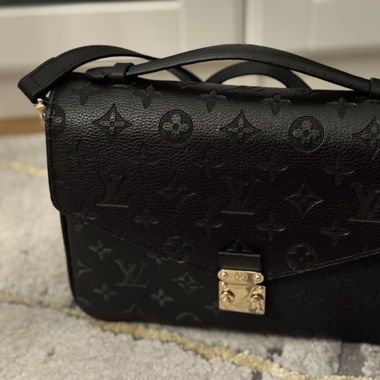 Neue Tasche
