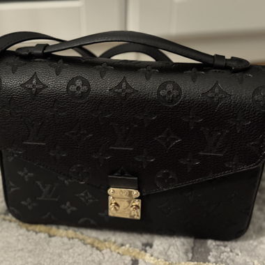Neue Tasche