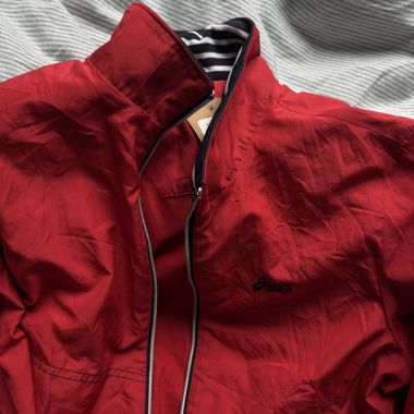 asics wind-jacket