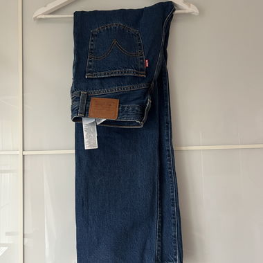 Levis Ribcage Straight