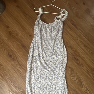 Kleid