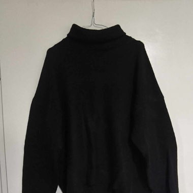 Schwarzer Warmer Bequemer Pullover zu Verkaufen