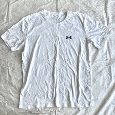 T-shirt logo Under Armour bianco completo