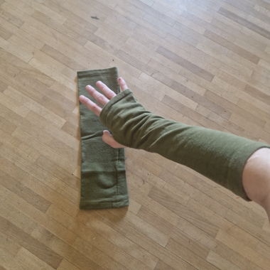 Green arm sleeve