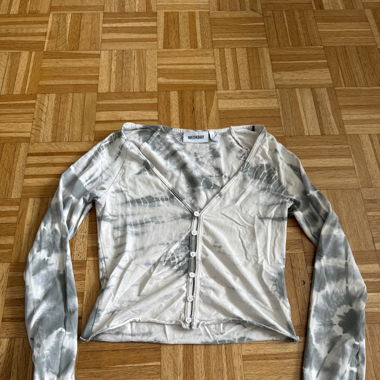 V- neck top / weekday