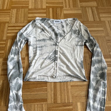 V- neck top / weekday