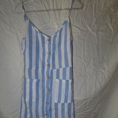 Blau-Weiss gestreiftes Kleid 