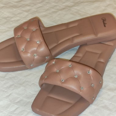 Rosa Slides mit Nieten, Grösse 41