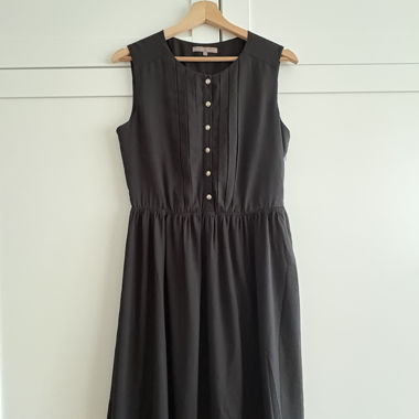 Schwarzes Cocktailkleid