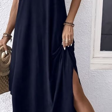 Robe bleue col ras du cou