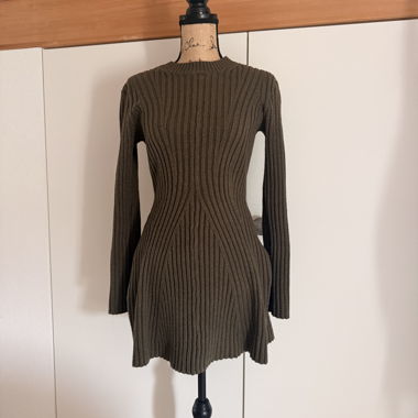 Kaki knit sweater dress
