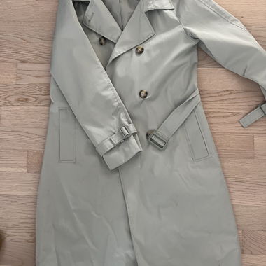 Trenchcoat - Stradivarius - Verde pastello