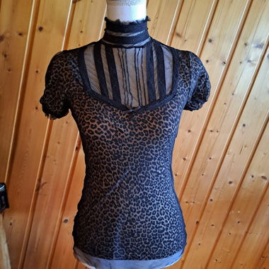 Top in pizzo Vive Maria
