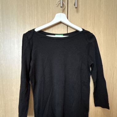 T-shirt noir manches mi-longues