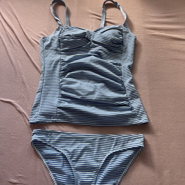 Costume da bagno due pezzi a righe