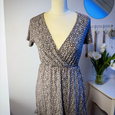 Floral Wrap Jumpsuit short-sleeved