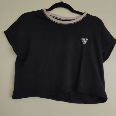 Volcom Cropped T-Shirt Size M