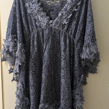 Tunica in pizzo blu