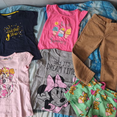Ensemble de vêtements pour enfants 110/116