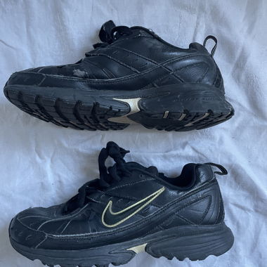 Black Nike Sneakers