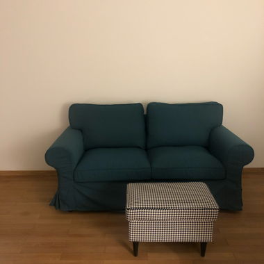 Ikea 2er Sofa in schöner grünen Farbe