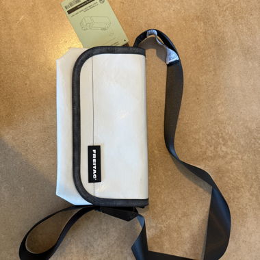 FREITAG F41 Hawaii Five-0 Snow white