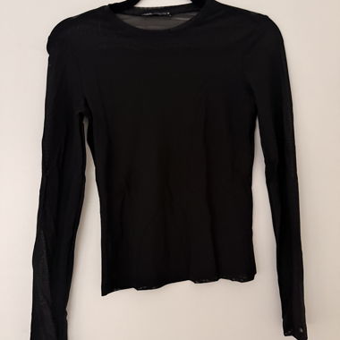 Top nero Zara maniche lunghe