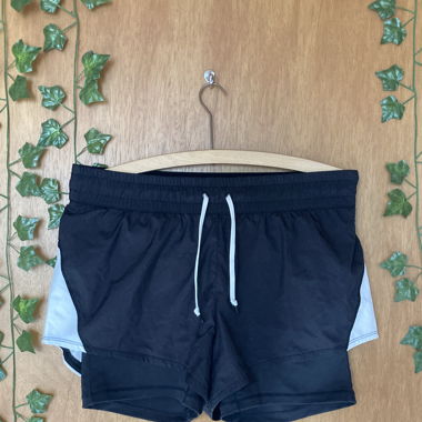 Schwarze sport Shorts