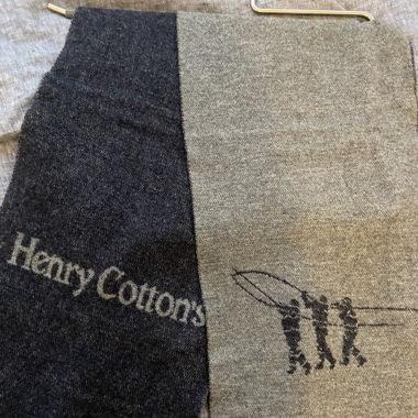 Écharpe Henry Cotton’s 100% laine