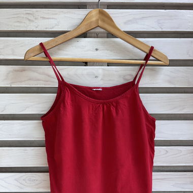 Rotes Tanktop