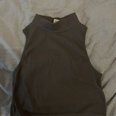 Bozzolo geripptes ärmelloses Croptop S/M