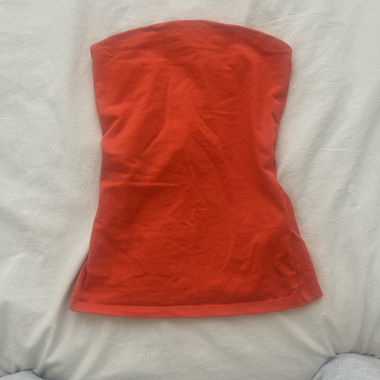 Top orange sans bretelles 
