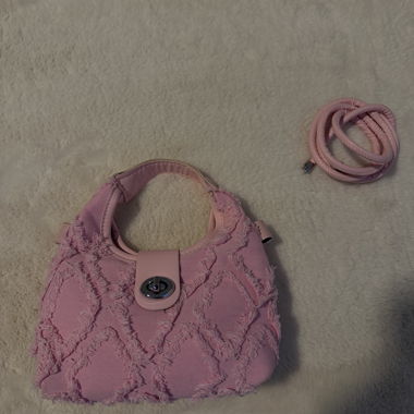 Pinke Mini-Handtasche mit Riemen