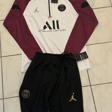 Ensemble d'entraînement PSG Jordan